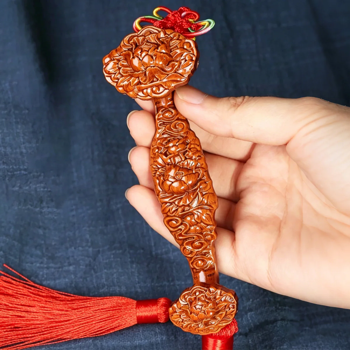 Peach Wood Ruyi – Symbolic Feng Shui Decor - Image 4